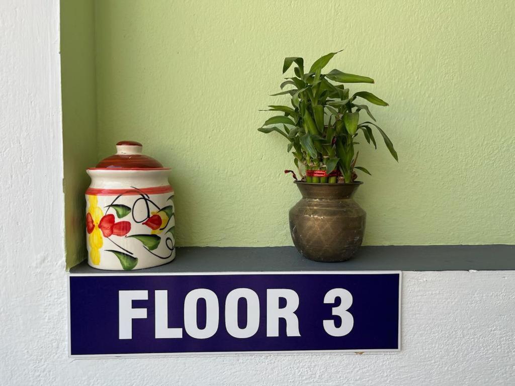 Chez Prabha Homestay Пондичерри Экстерьер фото
