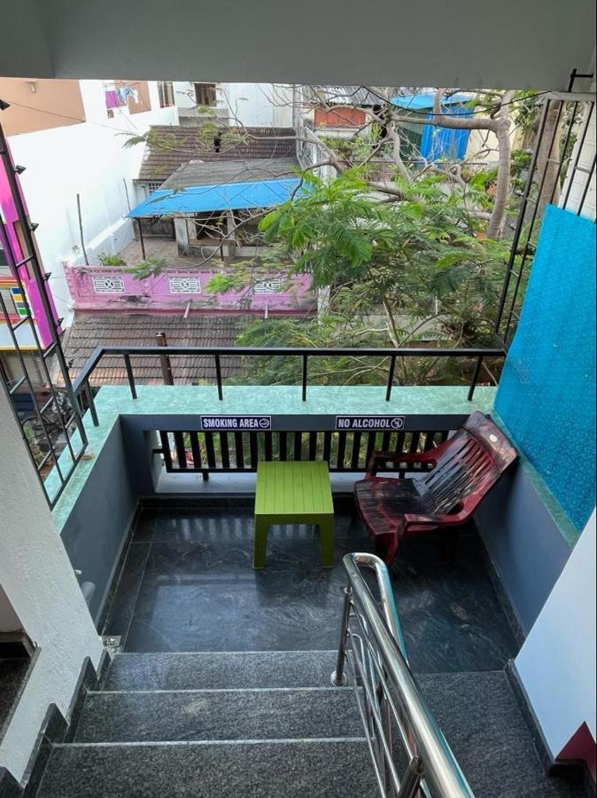 Chez Prabha Homestay Пондичерри Экстерьер фото